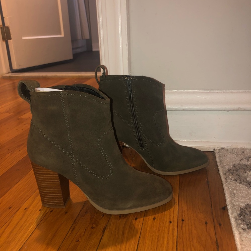 Steve Madden Olive Green Bootie 8.5